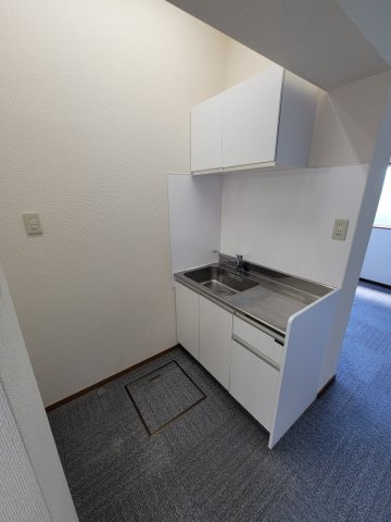 秦野市北矢名の事務所のキッチン