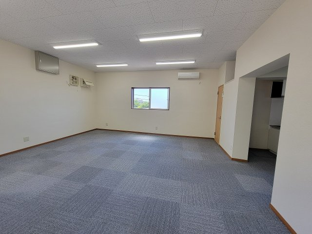 秦野市北矢名の事務所の内装