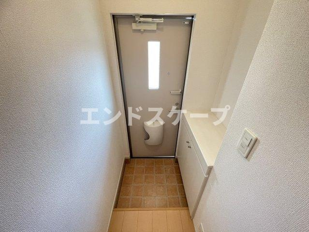 アザレアの玄関|高崎、前橋のお部屋探しはエンドスケープまで！お客様の理想お聞かせ下さい♪