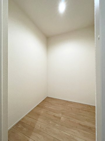 新築戸建・新築建売　郡山市大槻上柵　大槻小・大槻中の収納|パントリーの奥には大容量のストレージがございます！
