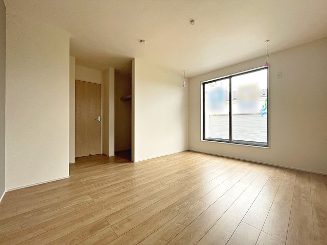 新築戸建・新築建売　郡山市大槻上柵　大槻小・大槻中の洋室|7.8帖の洋室はゆったり広々としておりご夫婦の主寝室としておすすめです！