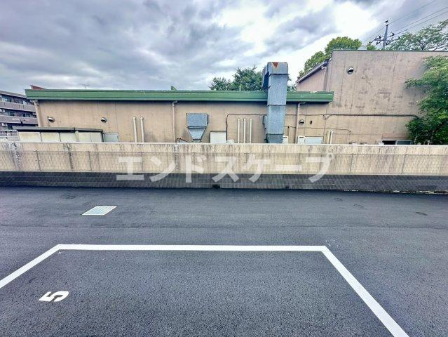 ルミエール県立女子大前Bの駐車場|高崎、前橋のお部屋探しはエンドスケープまで！お客様の理想お聞かせ下さい♪