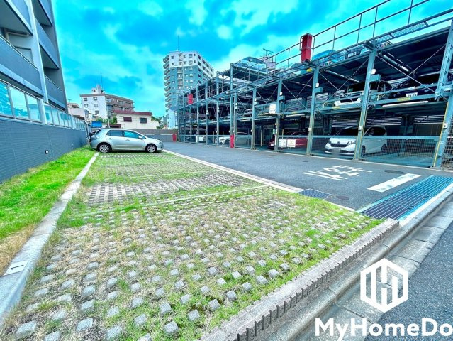 ファミリアーレ矢田レジデンスの駐車場|駐車場あり。空き状況につきましてはお気軽に弊社までお問い合わせください。