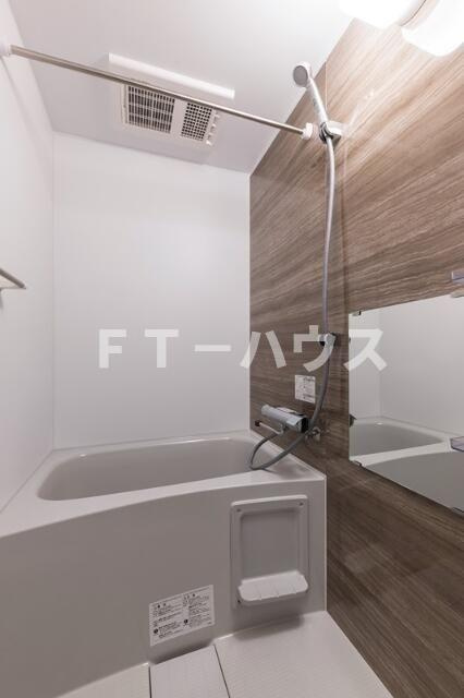 Ｌｕｃｅｎｔ船橋の浴室