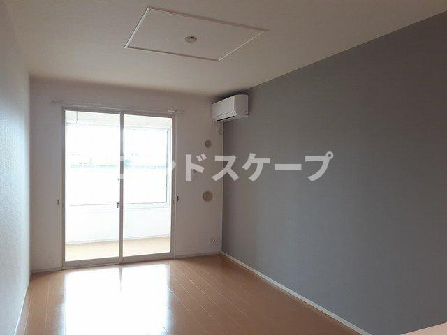 プチテラスⅠの居間・リビング|高崎、前橋のお部屋探しはエンドスケープまで！お客様の理想お聞かせ下さい♪