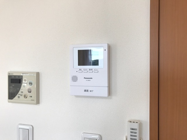 ベイサイドパレス横浜のセキュリティ|カメラ付インターホン