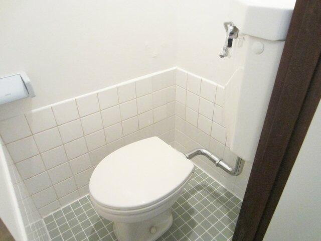 嬉しい風呂トイレ別です。