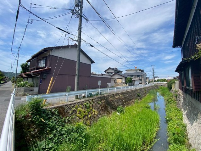 ■□昭和町土地□■の周辺|前面道路向かいには旧加茂川が流れる立地になります。