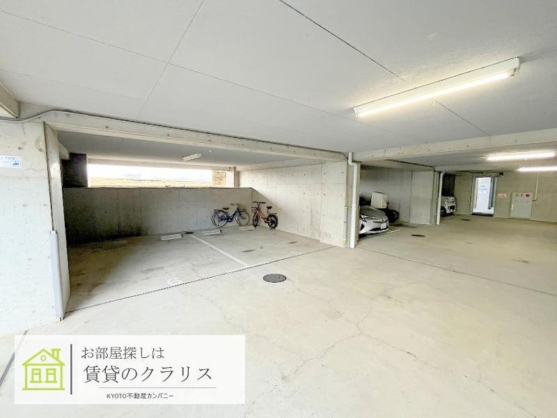 ランブラス桂川の駐車場