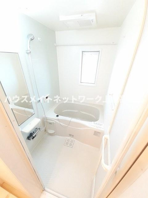 アウローラⅡの浴室|追焚機能付（参考202号室反転室内写真）