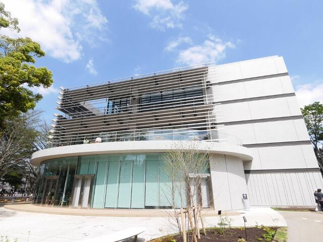 板橋区立中央図書館まで599m