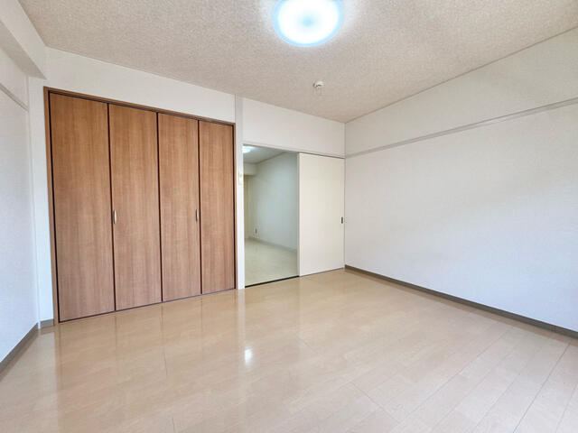 フローリングの広々とした室内！