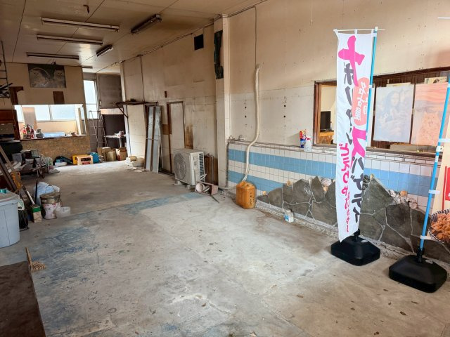【駐車場】 | 【猫休憩所】3階建てビル1棟