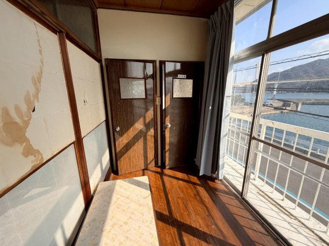 【その他】 | 【猫休憩所】3階建てビル1棟