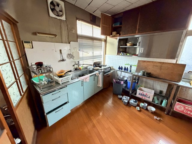 【キッチン】 | 【猫休憩所】3階建てビル1棟