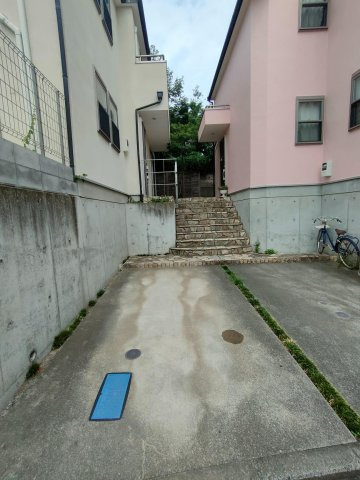 清水が丘3丁目戸建の駐車場