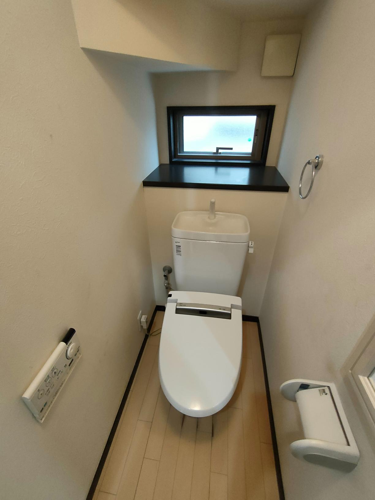 清水が丘3丁目戸建のトイレ