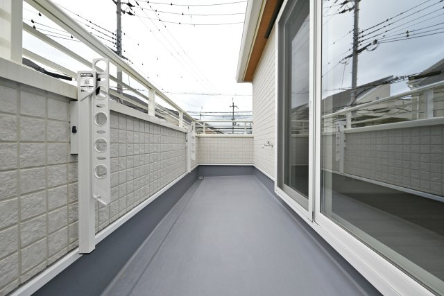 マドレコート宝塚市安倉南4丁目新築一戸建て｜4LDK＋駐車2台可のバルコニー|南向きのバルコニーは陽当たり良好です。