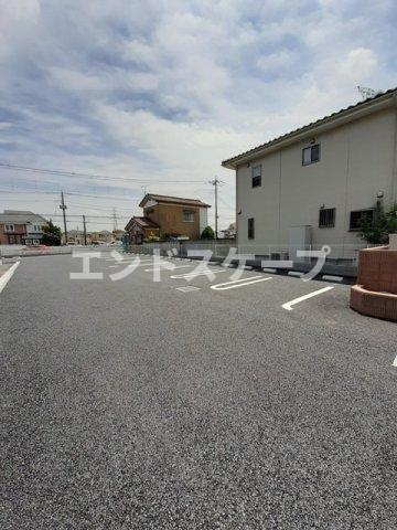 メゾン　ＴＯＺＥＮの駐車場|高崎、前橋のお部屋探しはエンドスケープまで！お客様の理想お聞かせ下さい♪