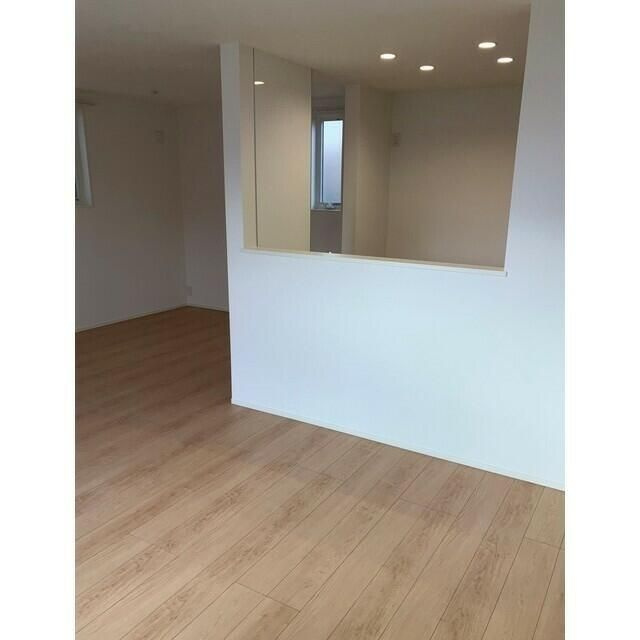 Ｋｏｌｅｔ西横浜＃０２の居間・リビング
