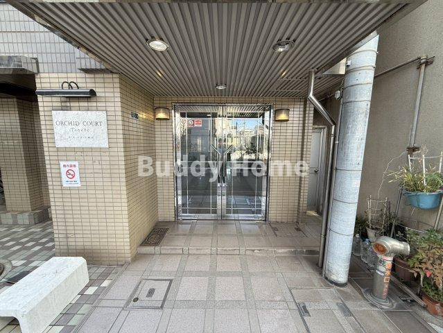 オーキッドコート田辺のエントランス
