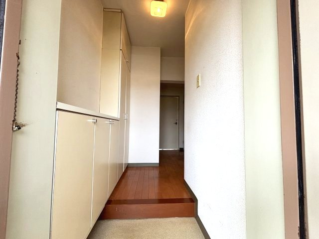 ナイスアーバン柏の玄関