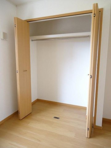 ヴィラ　グレイスフル　Ⅱの収納