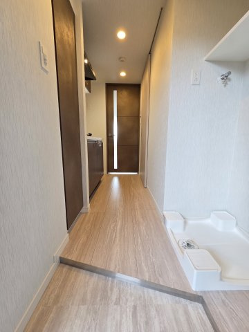 AZEST西川口Ⅲの玄関