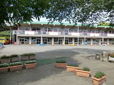 本宿幼稚園まで700ｍ