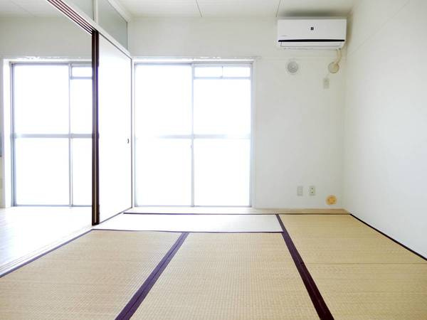 ビレッジハウス小羽山1号棟の居間・リビング|ビレッジハウスの同一物件・同一タイプの間取りの写真です