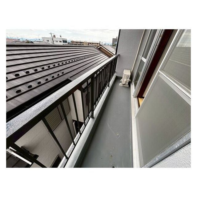 岐阜市北一色９丁目のアパートのバルコニー