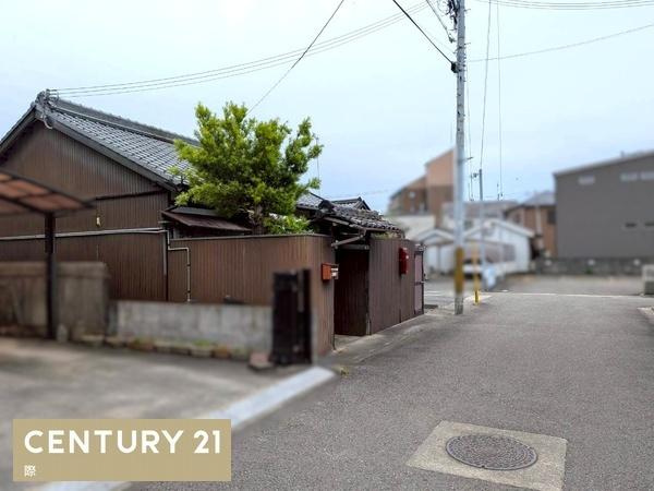 和歌山市和歌浦東１丁目　土地の前面道路含む現地写真
