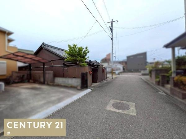 和歌山市和歌浦東１丁目　土地の前面道路含む現地写真