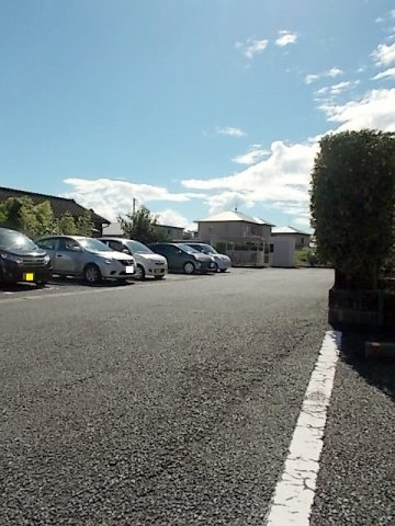 メルベイユの駐車場