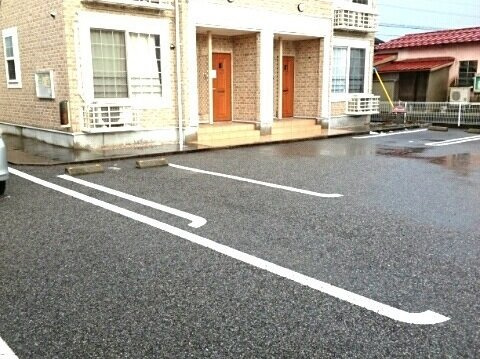 アグレアーブルの駐車場