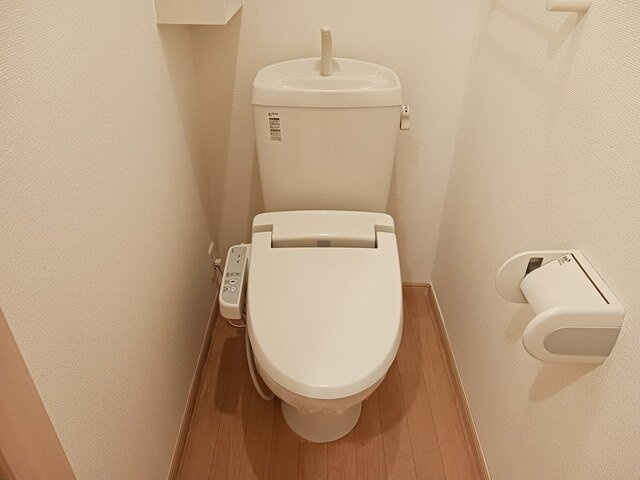 サイモン　ＥＩＧＨＴのトイレ
