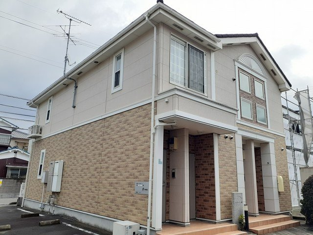 ネオカーサ山越の外観