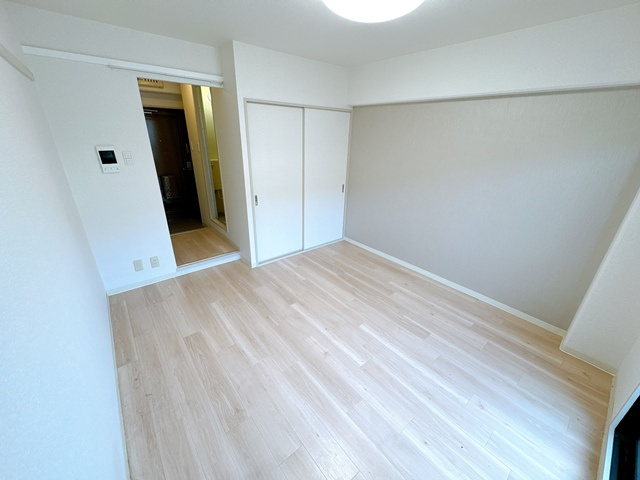 【洋室】 | 日の出プラザ