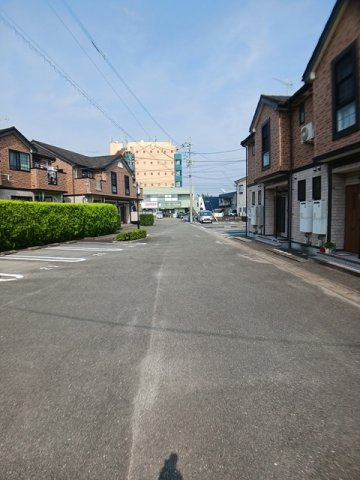 ラシーヌⅢ壱番館の駐車場|駐車スペースもあります