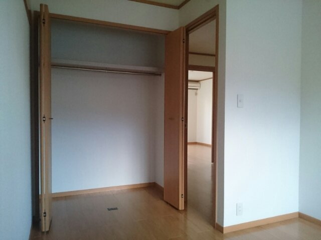 ラシーヌⅢ壱番館の収納|たっぷりとした収納スペースです
