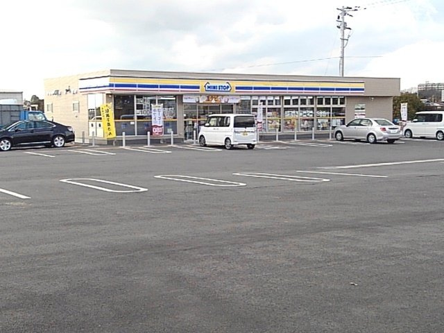 カーサはなの周辺|ミニストップ八女本店まで760m