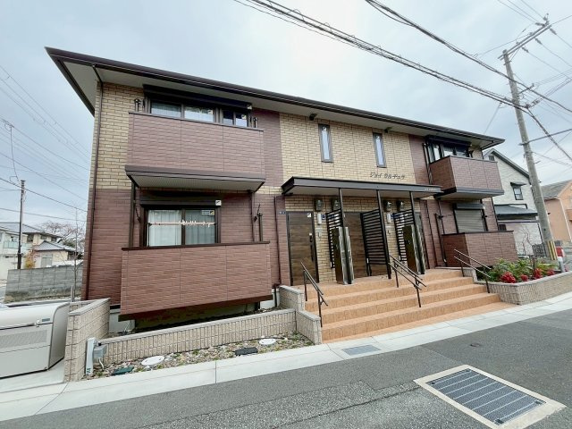 宝塚市川面１丁目のアパート