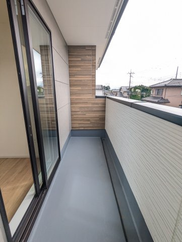 水戸市河和田　2期のバルコニー|自分の部屋専用のバルコニーで黄昏ませんか？
