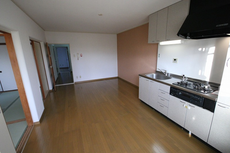 エミネンス有瀬の居間・リビング|※お部屋により仕様が異なる場合があります※