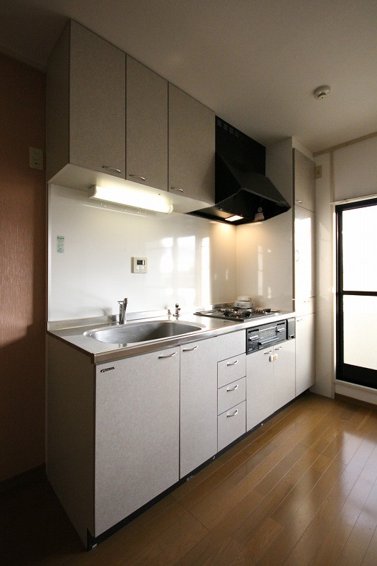 エミネンス有瀬のキッチン|※お部屋により仕様が異なる場合があります※