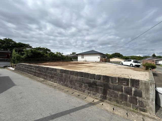 【外観】 | 橘売地 | 解体・測量費用は不要！建築準備がスムーズな更地です。