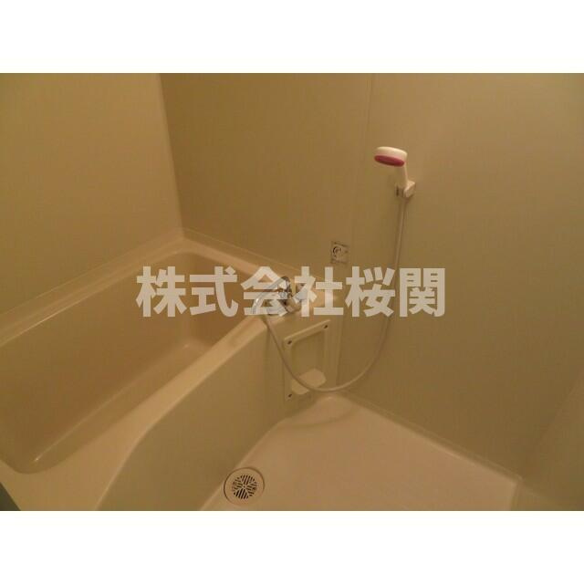 ＹＡＹＯＩ　ＣＯＵＲＴの浴室|写真は他部屋
