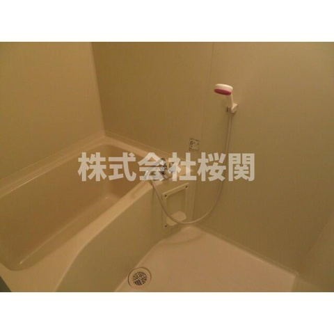 ＹＡＹＯＩ　ＣＯＵＲＴの浴室