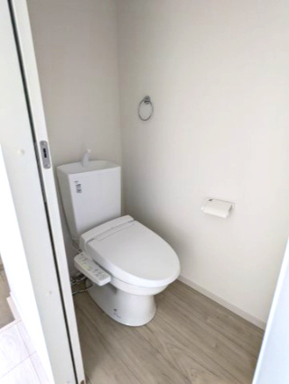 水戸市吉沢町　2期のトイレ|温水ウォシュレット付きトイレでゆっくりと快適なお一人時間を～