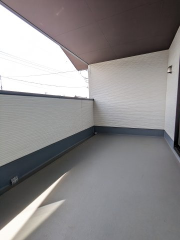 水戸市吉沢町　2期のバルコニー|バルコニーは主寝室と北側洋室にあり、大変便利です♪